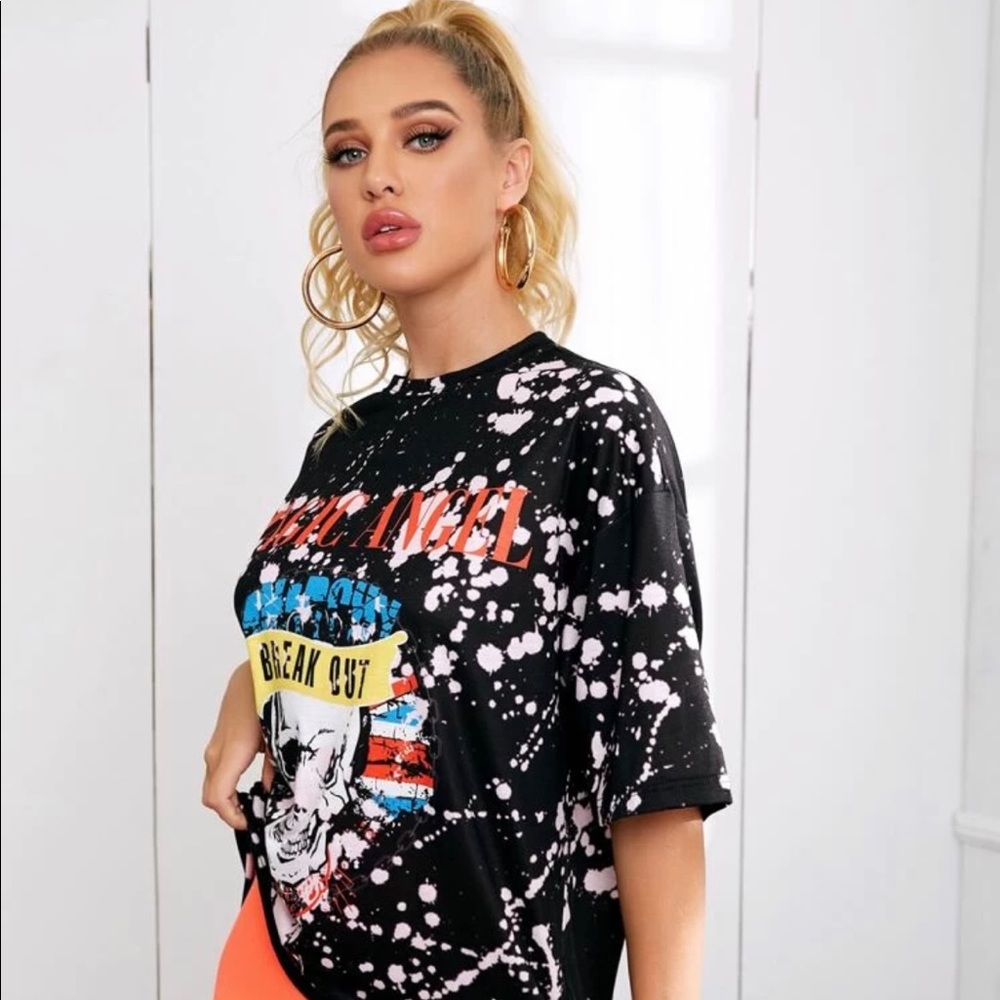 Graphic tee